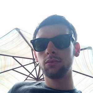 Meet your Posher, Ethan